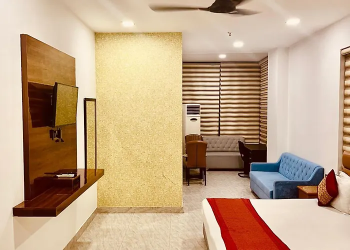 Amora Rooms Dwarka