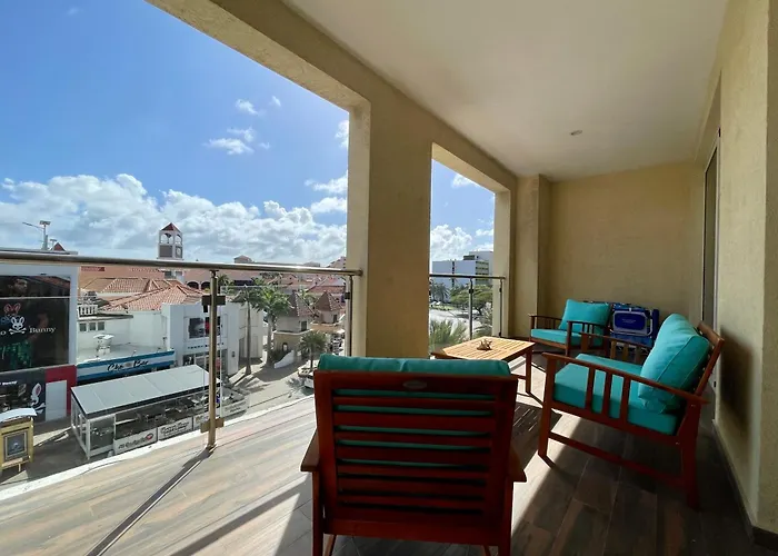 Family Hotel: The Cove - Condo Hotel - Palm Beach Strip