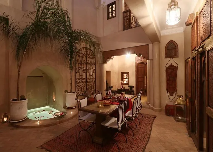Riad Jaune Safran Entire House