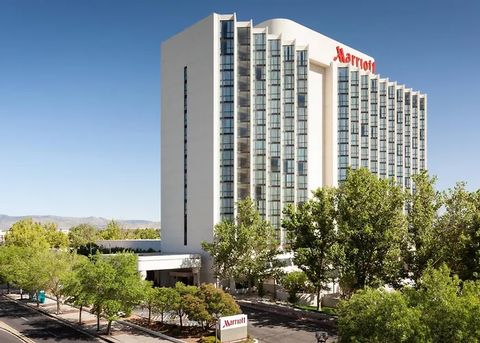 Santa Fe Hotels near Albuquerque International Sunport Airport (ABQ)