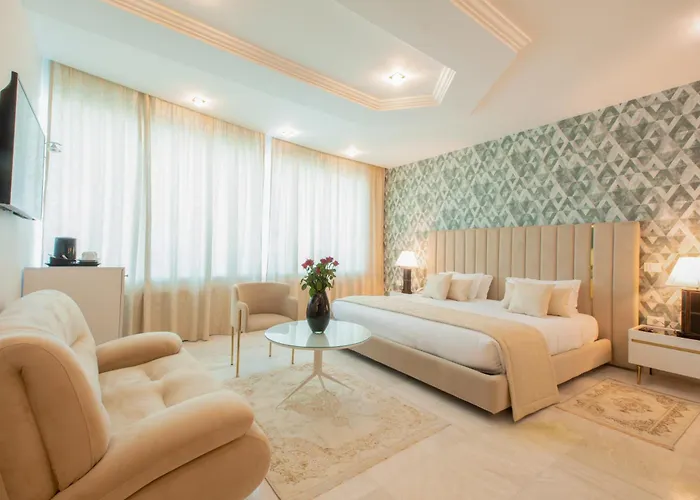The Penthouse Suites Hotel