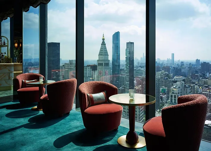 Ritz-Carlton , Nomad