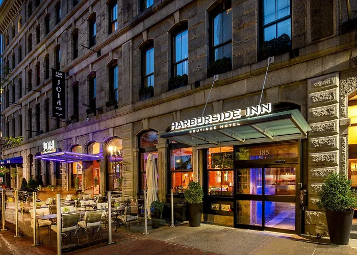 Romantic hotel: Harborside Inn