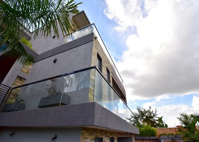 Hotel: Supreme Villa