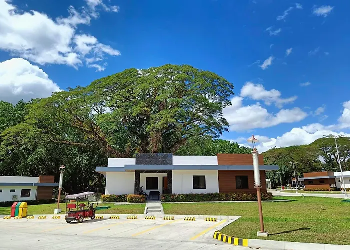 Aurora Villas And Cabin