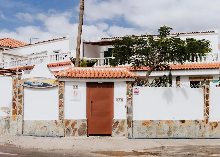 Endless Summer Hostel (Adults Only)