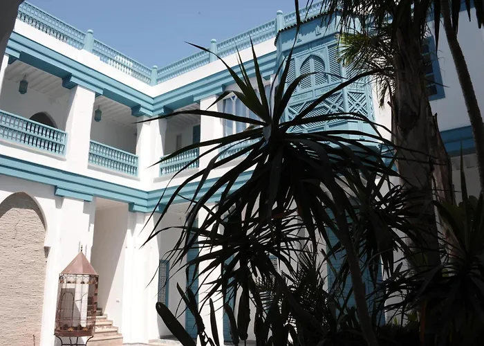 Le Perroquet Bleu Suites&Spa