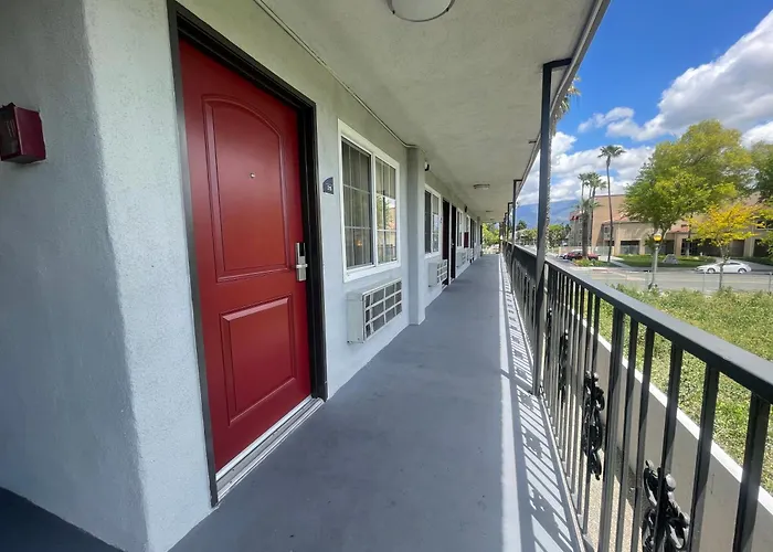 Simplestay Suites - Downtown San Bernardino