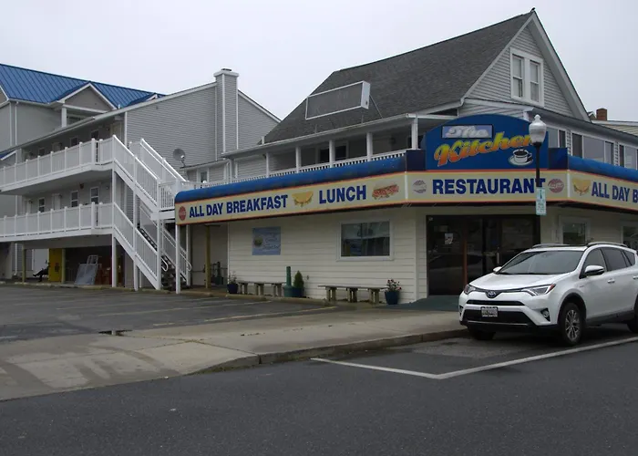 Atlantic Breeze Motel & Apartments