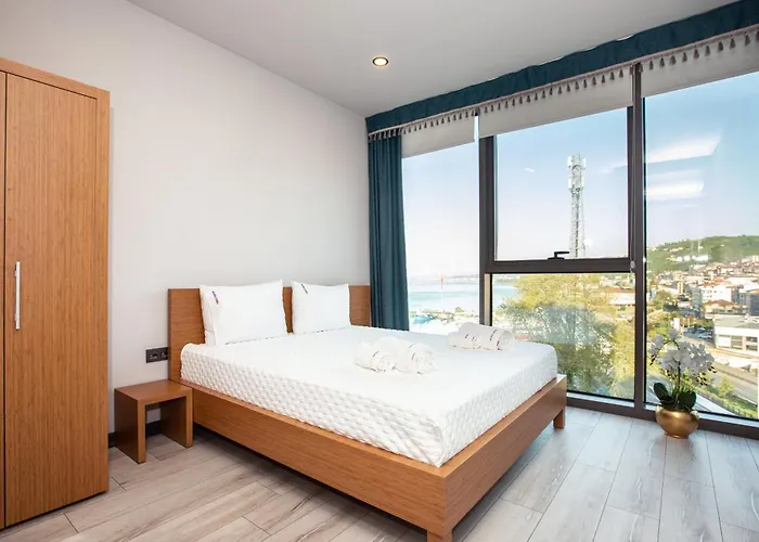 Marina Green Suite & Residence