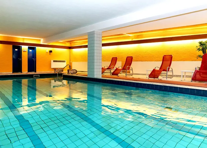 Meran Hallenbad&Sauna