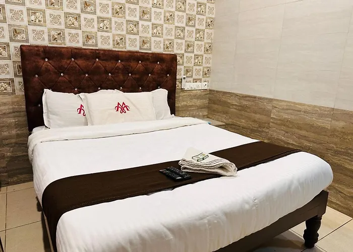 Pension Guide Marina Palace