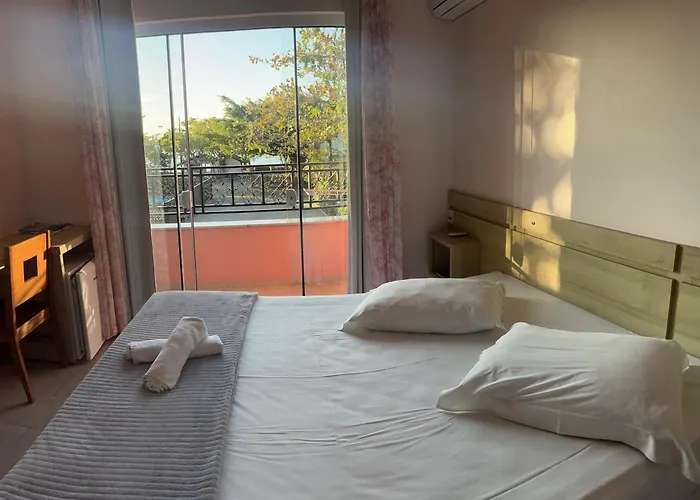 Hotel de praia: Pousada Baía dos Açores