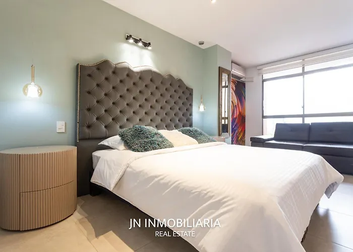 Hotel & Apartasuites Torre Poblado