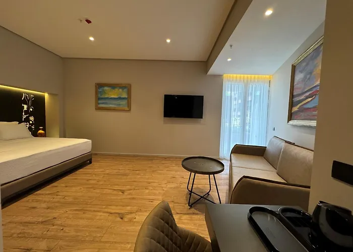 Arka Art Hotel