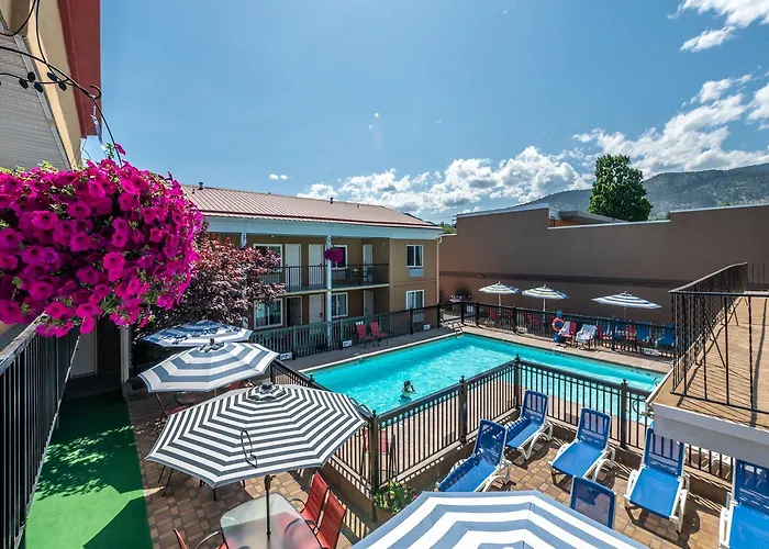 Sahara Courtyard Inn