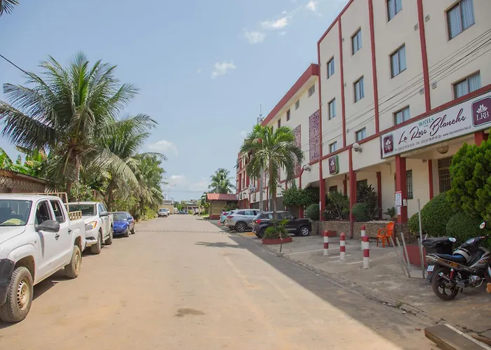 Hôtel Jacuzzi: Hôtel La Rose Blanche Abidjan