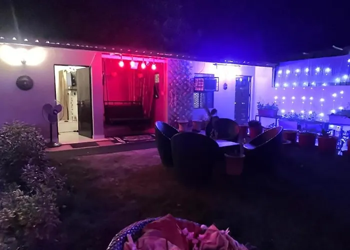 Hotel: The Greenhouse Farm