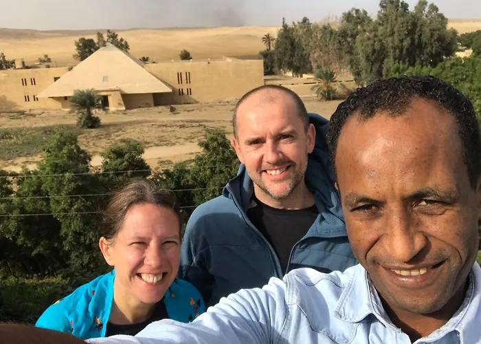  Sakkara Pyramid Inn