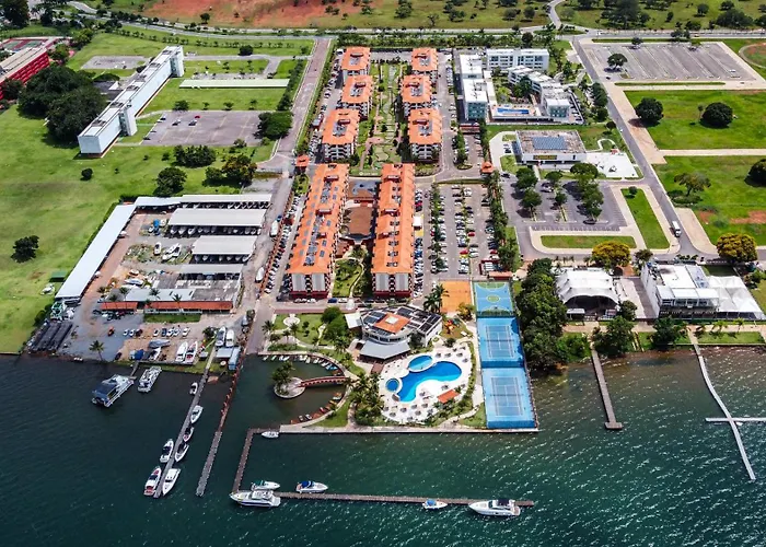 Lake Side Apart Hotel