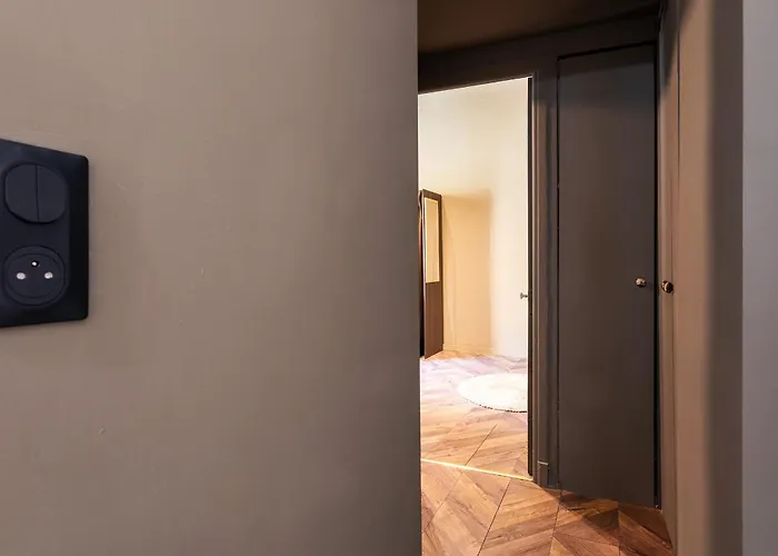 Le Boudoir Ap4417 By Riviera Holiday Homes