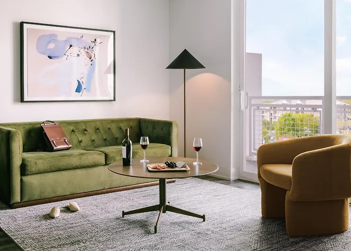 Resort: Midtown South