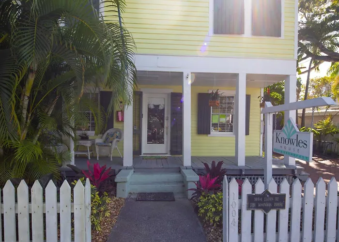 Central hotel: Knowles House