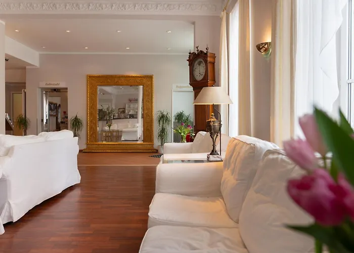 Hotel Commodore
