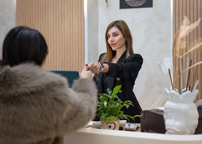 Etnea Boutique