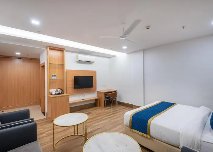 The Sandalwood By Mavenco Hospitality I Near Delhi Airport