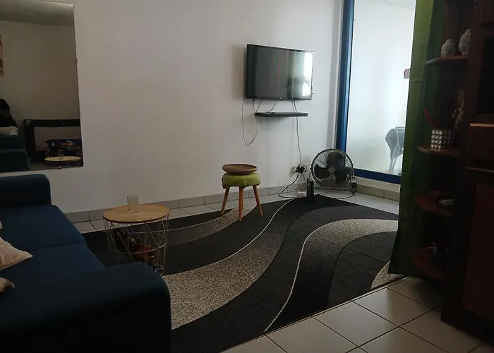 Appartement: blue&yellow, appartement au calme, avec piscine, WIFI