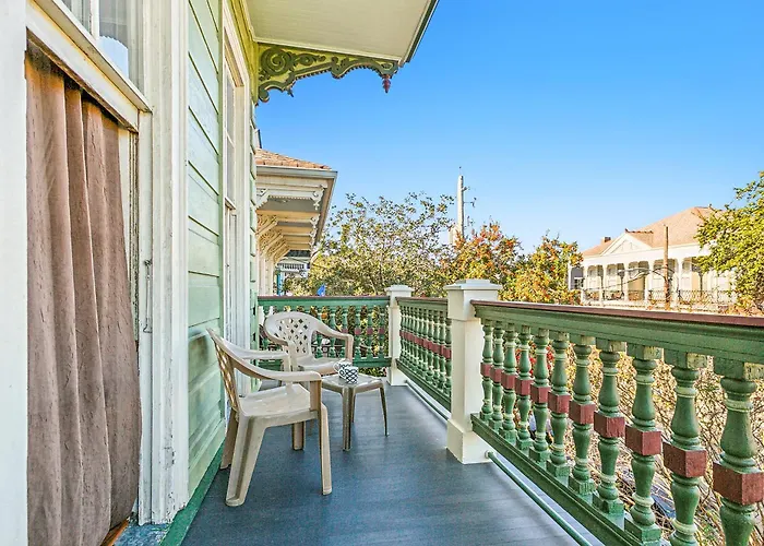 Garden District Bed And Breakfast