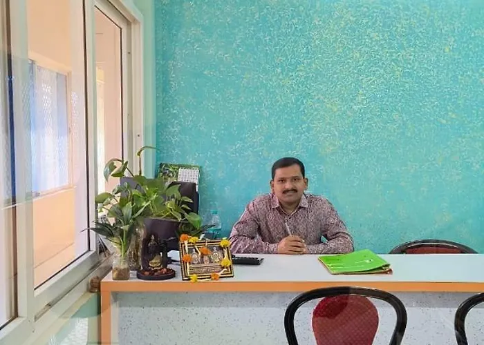 Deb Guest House And Banquet Hall