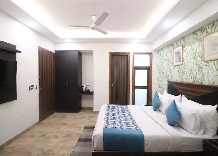 Ping Pong hotel: Hotel The Infinity Near Delhi Airport