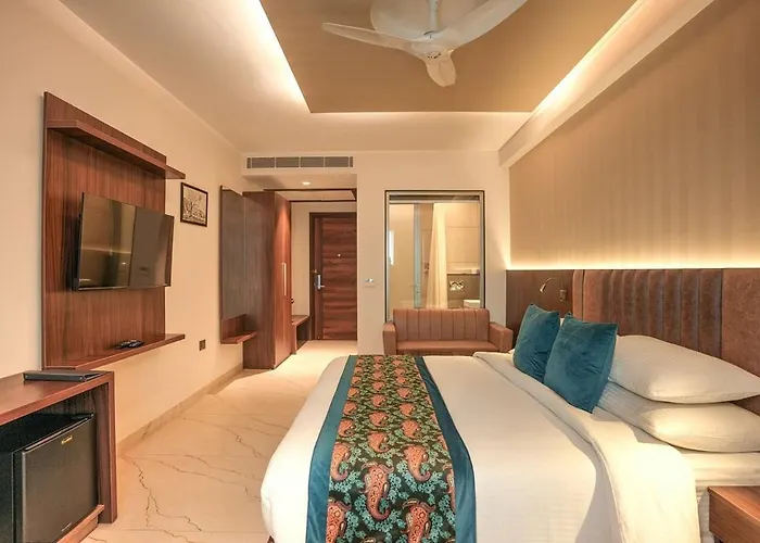 Ping Pong hotel: Hotel The Infinity Near Delhi Airport