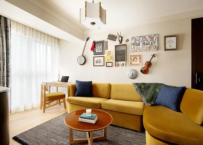 Boutique hotel only: Hutton Hotel