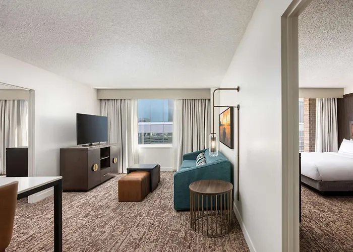 Romantic hotel: Doubletree Suites By Hilton Austin Downtown Capitol