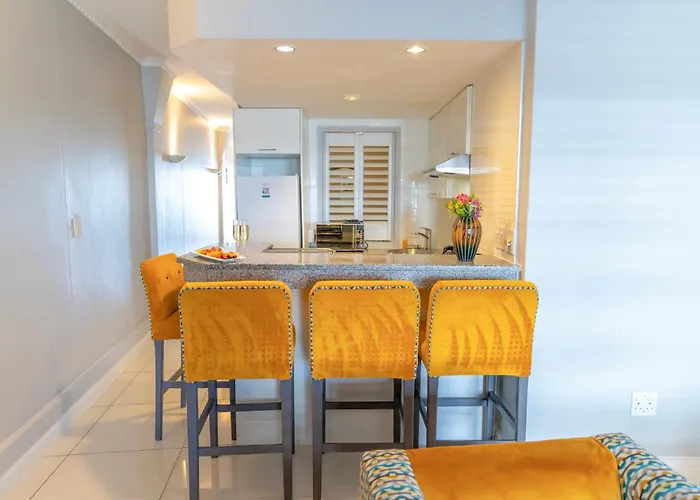 Family Hotel: Peninsula All Suite Hotel By Dream Resorts