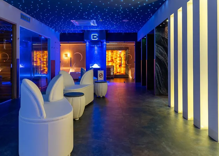 Hotel Jacuzzi: The Moon Boutique Hotel & Spa