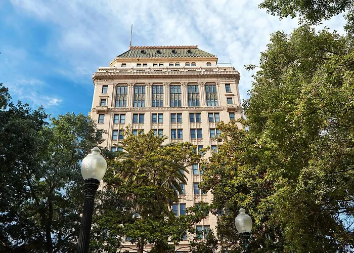 Pets Allowed Hotel Citizen , Autograph Collection