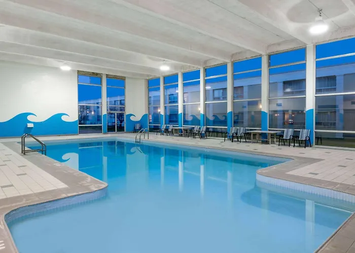 Cheap hotels Ramada By Wyndham London
