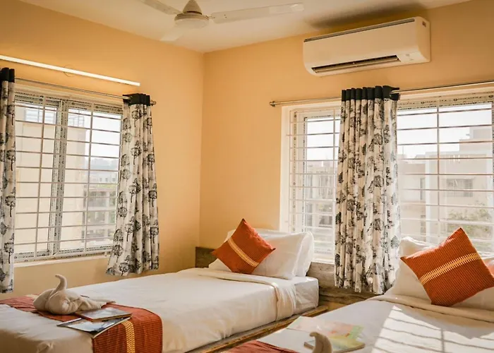 Ostro Inn New Town