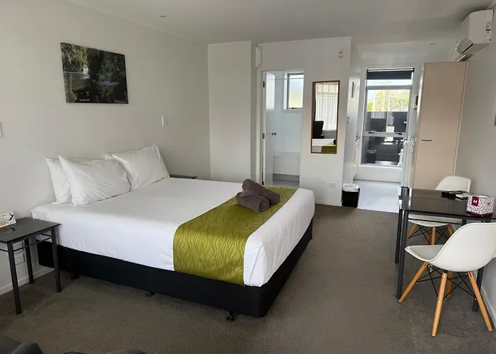 All Motels Ambassador Motor Inn