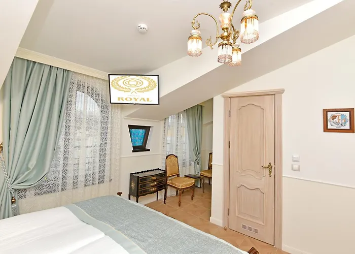 Royal Hotel