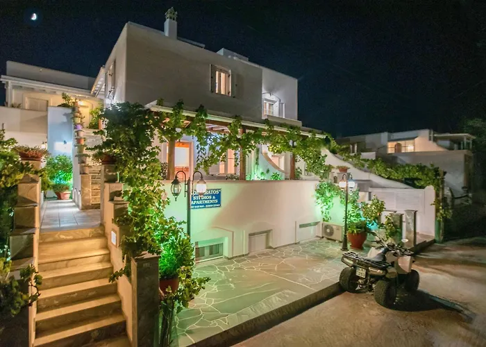 Apartment: Kontaratos Studios & Apartments