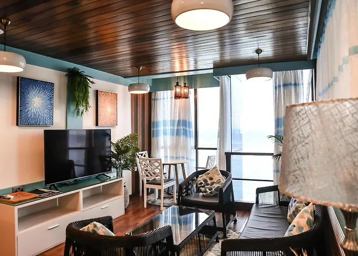Hotel: The Hive Beach