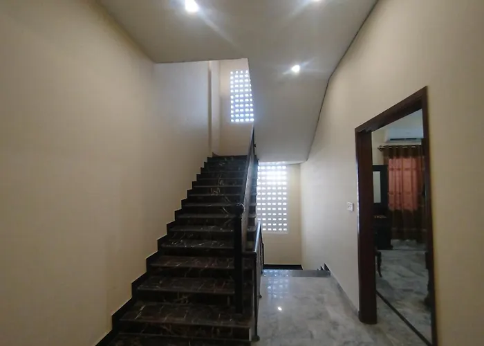 Crown Plaza, Near Airport, Darul Sehat Hospital, Dow, Agha Khan And Liaqat Hospital
