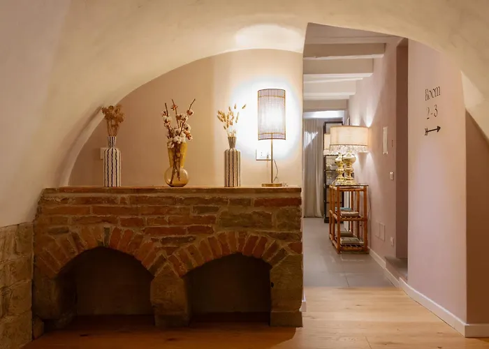  Lunaria Suites - Fyodor Dostoyevsky'S House