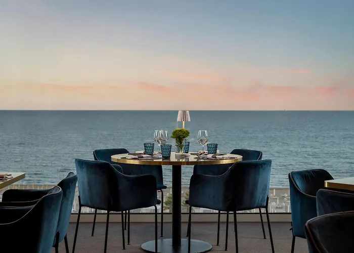 Hôtel pour familles: Hotel Lungomare