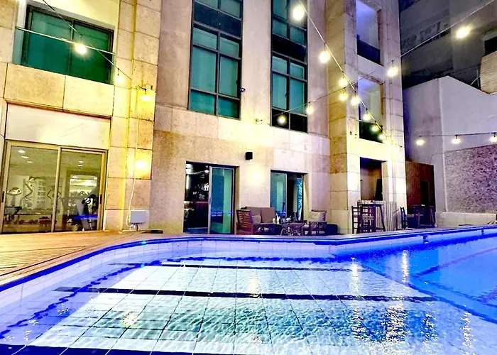 Hotel: King Suites Hotel